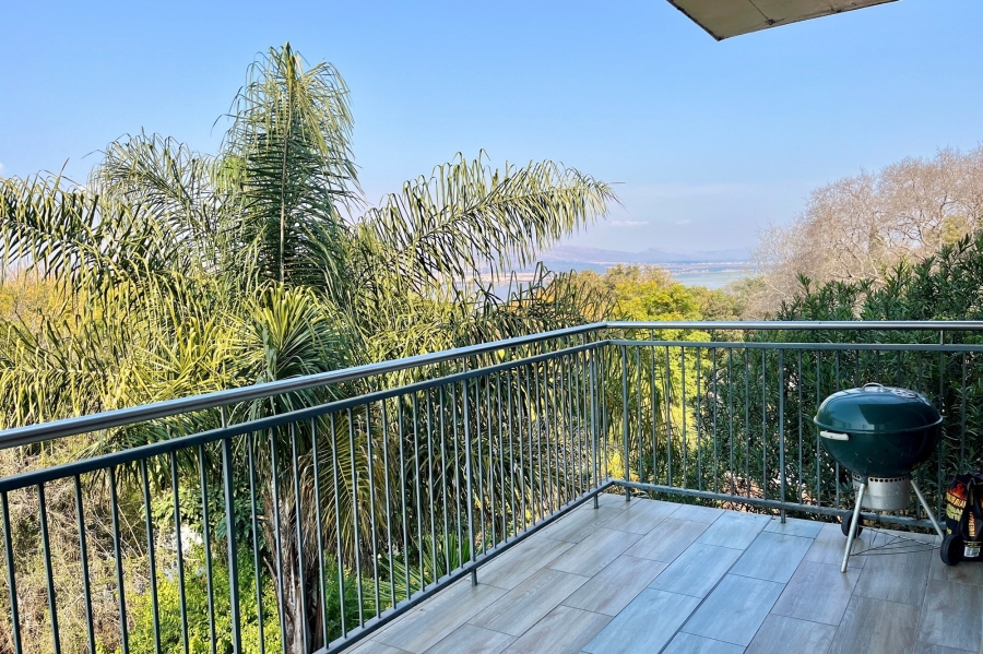 3 Bedroom Property for Sale in Kosmos North West
